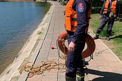 В осенний период не стоит забывать о правилах безопасности на воде